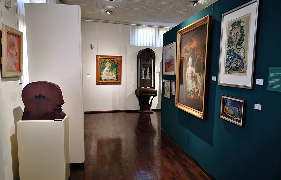 Blick in die Gemäldegalerie im Oberhessischen Museum