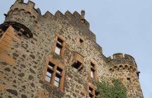 Blick auf Burg Staufenberg